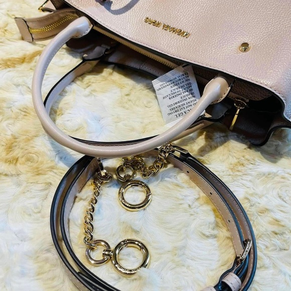 ❌SOLD❌ MICHAEL KORS GORG PURSE - Picture 3 of 14